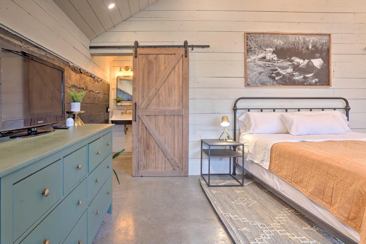 Rustic Rapid City Farmhouse With Mountain Views Luaran gambar